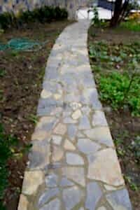 Bahçe Kayrak Taşı