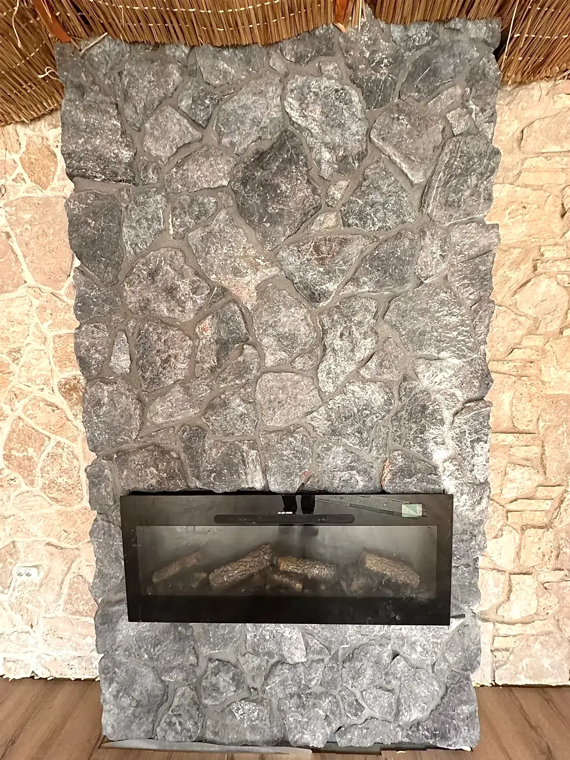 Rock Face Stone Gri Silver Mist – Doğal Taş Şömine Kaplama Rock Face Stone Gri (Silver Mist) doğal taş şömine kaplama – İstanbul Taşçı